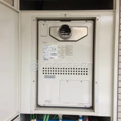 施工前の暖房熱源機（GTH-2413AWXH-T）