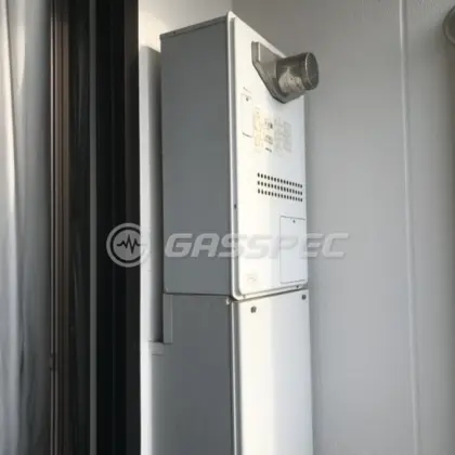 施工前の暖房熱源機（GTH-2434AWX3H-T）