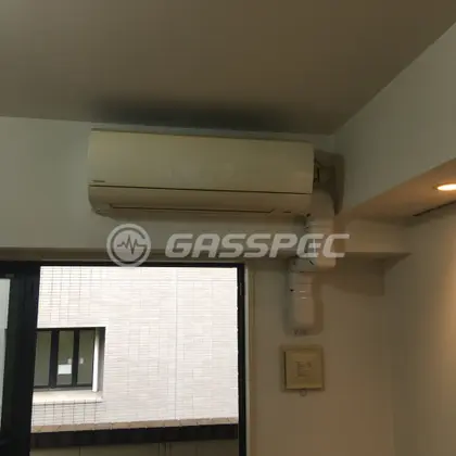 施工前のエアコン（RAS-5665V）