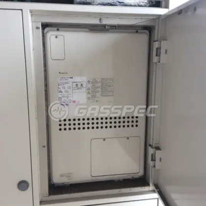 施工前の暖房熱源機（GTH-2413AWXH-H）