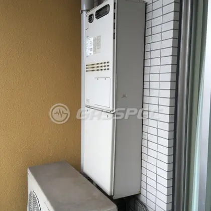 施工前の暖房熱源機（GTH-2413AWXH）