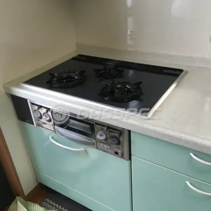 施工前のビルトインガスコンロ（RBG-N730V4G3RT）