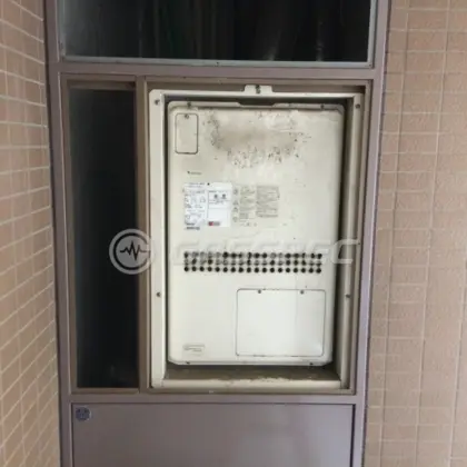 施工前の暖房熱源機（GTH-2413AWXH-TB）