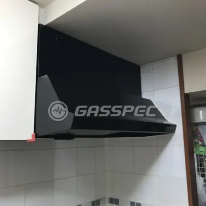 施工前のレンジフード