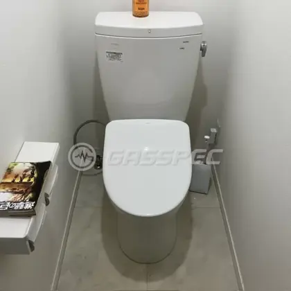 施工後の便座（TOTO TCF4714#NW1）