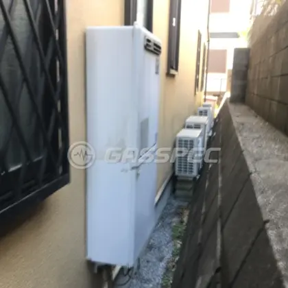 施工前の給湯器（RUF-V2401SAW）