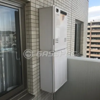 施工前の給湯器（GT-2422SAWX）