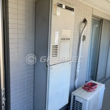 施工前の暖房熱源機（RUFH-V2400AW2-3）