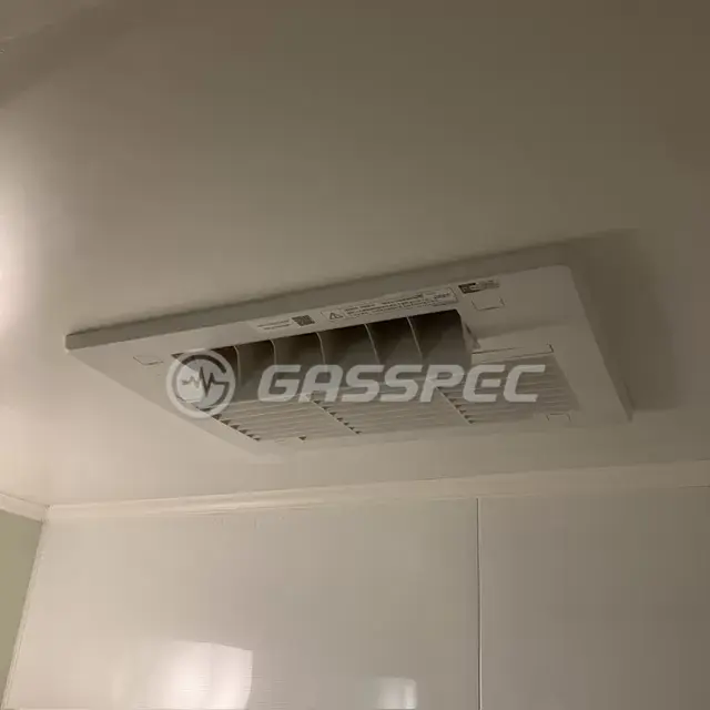 交換後の浴室乾燥機（リンナイ RBH-C3302K3P）