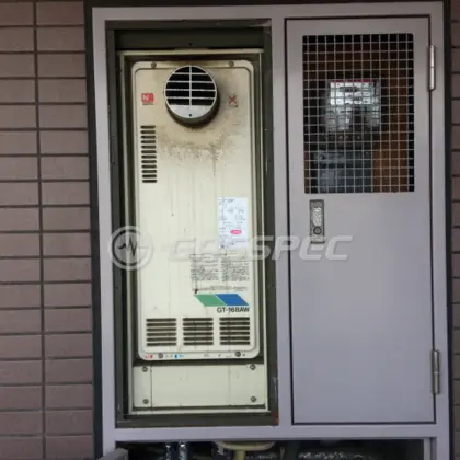 施工前の給湯器