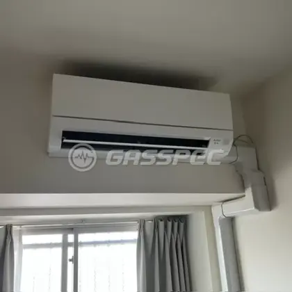 施工後のエアコン（三菱 MSZ-GV2225-W）