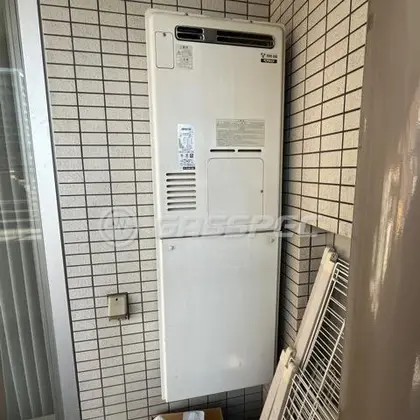 施工前の暖房熱源機（RUFH-V2400SAW2-3）