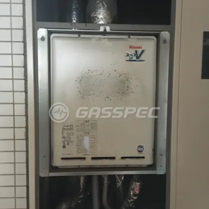施工前の給湯器（RUF-V2405AU）