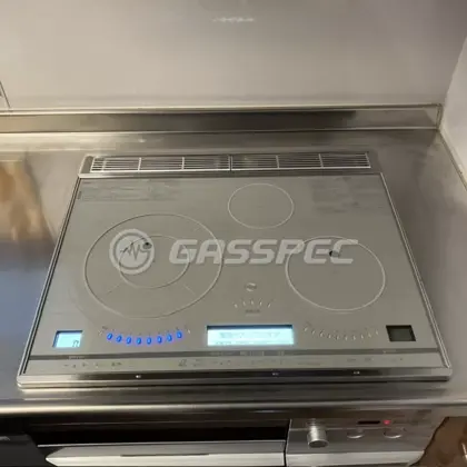 施工後のIHクッキングヒーター（三菱 CS-PT321HNSR）