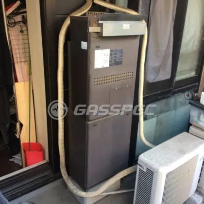 施工前の暖房熱源機（GTH-2413AWXH）