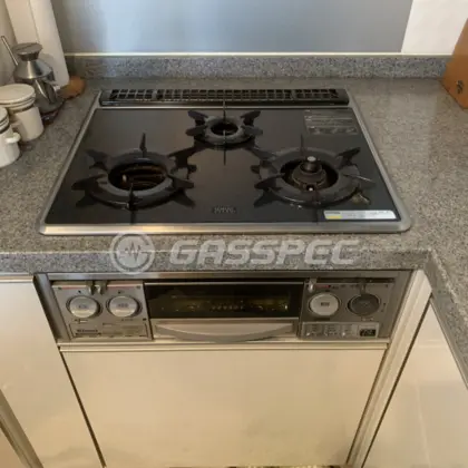 施工前のビルトインガスコンロ（RBG-N31A7GS3R）