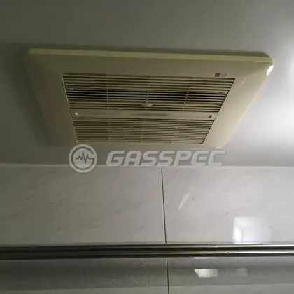 施工前の浴室乾燥機（ABD-28KSF1）