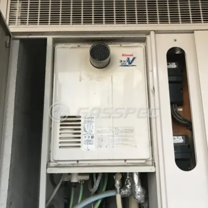 施工前の暖房熱源機（RUFH-VD2400AT2-3）