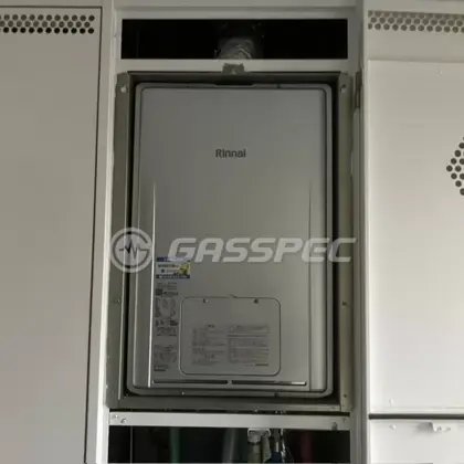 施工後の暖房熱源機（リンナイ RUFH-E2407SAU2-3(A)）