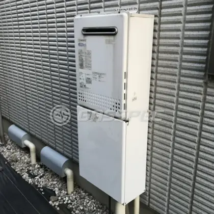 施工前の給湯器（GT-C2452SAWX）
