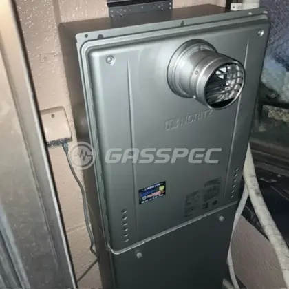 施工後の給湯器（ノーリツ GT-C1672SAW-T-1 BL）