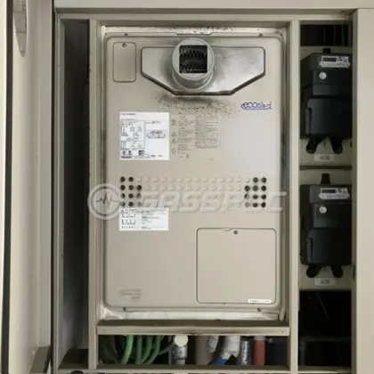 施工前の暖房熱源機（GTH-C2439AWX3H-T）