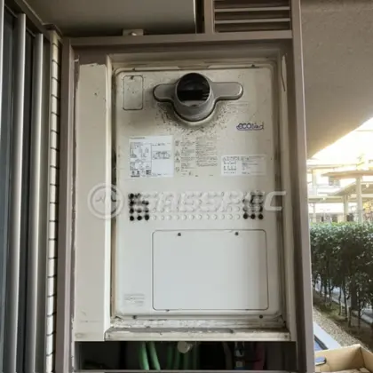施工前の暖房熱源機（GTH-C2447AW3H-T）