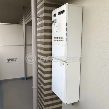 施工前の暖房熱源機（GTH-2434AWX6H）