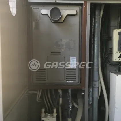 施工前の暖房熱源機（RUFH-2405AT2-3）