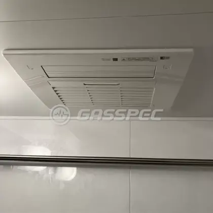 施工後の浴室乾燥機（リンナイ RBH-C4102K3P）