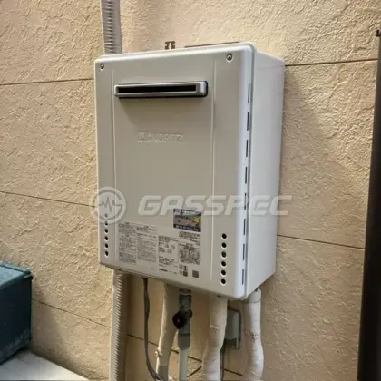 施工後の給湯器（ノーリツ GT-1670SAW-1 BL）