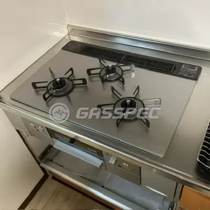 施工後のビルトインガスコンロ（リンナイ RHS71W33L25RGSTW）