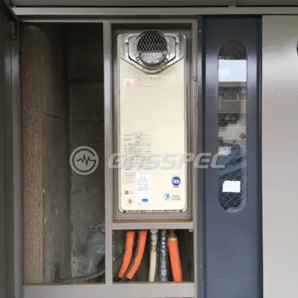 施工前の給湯器（OURB-2051SAQ-T）