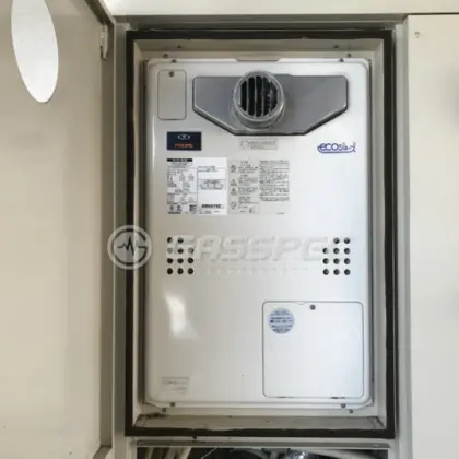 施工前の暖房熱源機（GTH-C2440SAWX6H-T）