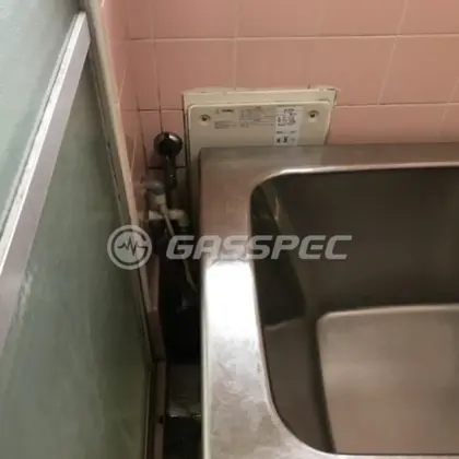 施工前の給湯器（HOL-880SA）