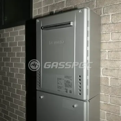 施工後の給湯器（ノーリツ GT-C2472SAW-1 BL）
