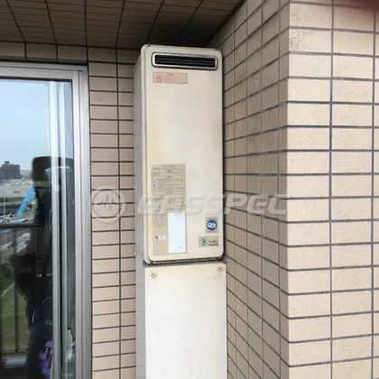 施工前の給湯器（OURB-2051SAQ）