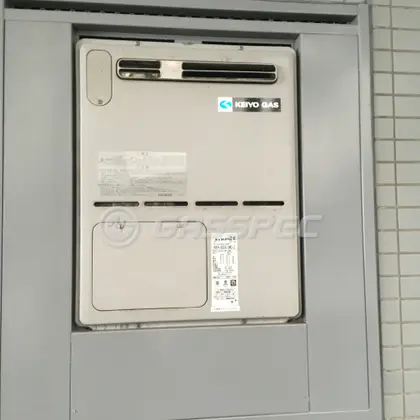 施工前の暖房熱源機（RUFH-VD2401AW2-3）