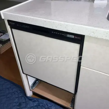 施工後のビルトイン食洗機（パナソニック NP-45RS9K）