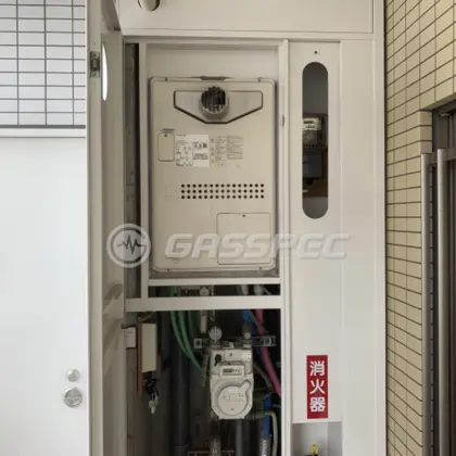 施工前の暖房熱源機（GTH-2434AWX3H-T）