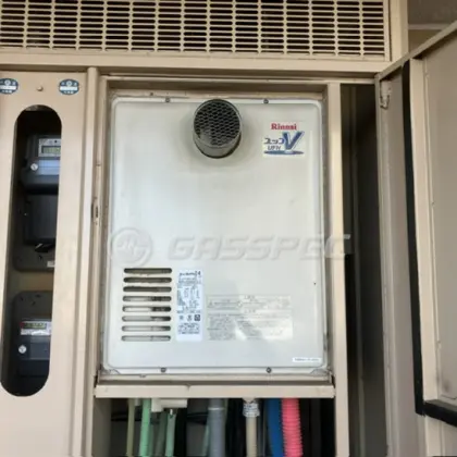 施工前の暖房熱源機（RUFH-VD2400AT2-3）