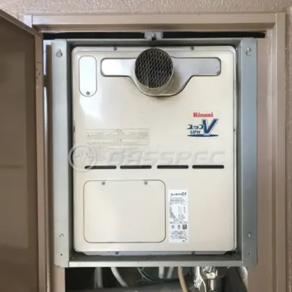 施工前の暖房熱源機（RUFH-VD2401AT2-1）