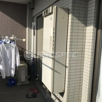 施工前の給湯器（AT-4200ARS1AW3Q）