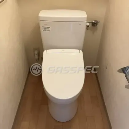 施工後のトイレ（TOTO CS232BP+SH232BA#NW1）