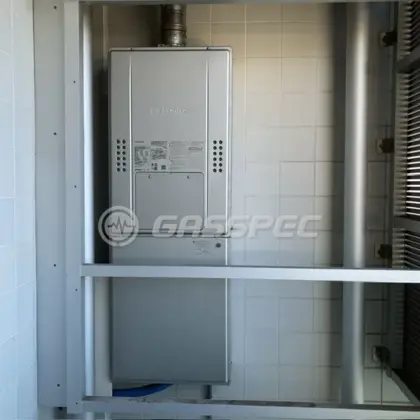 施工後の暖房熱源機（リンナイ GTH-C2471AW6H-H BL）