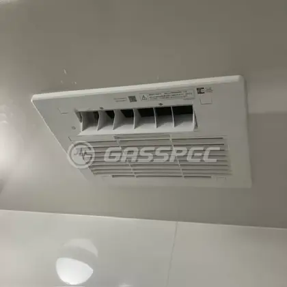 施工後の浴室乾燥機（リンナイ RBH-C3302K1P）