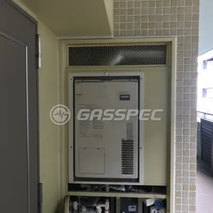 施工前の暖房熱源機（AT-4200ARSSW3Q-56-H）