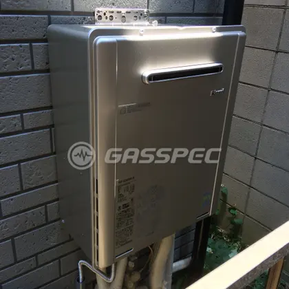 施工後の給湯器（リンナイ RUF-E2405AW(A)）
