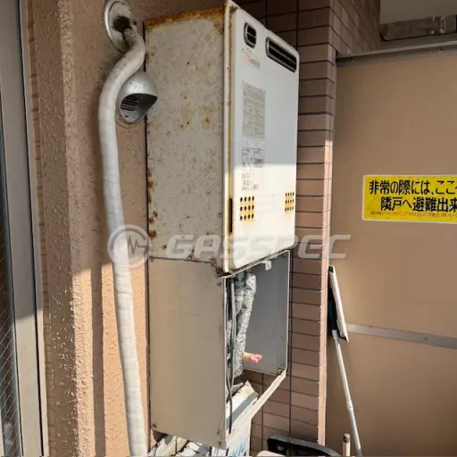 交換前の給湯器（ノーリツ GT-2022SAWX）