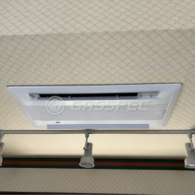 交換後のエアコン（ダイキン S50ZGV）